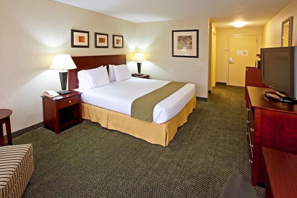 Holiday Inn Express Radcliff Fort Knox By Ihg Buitenkant foto