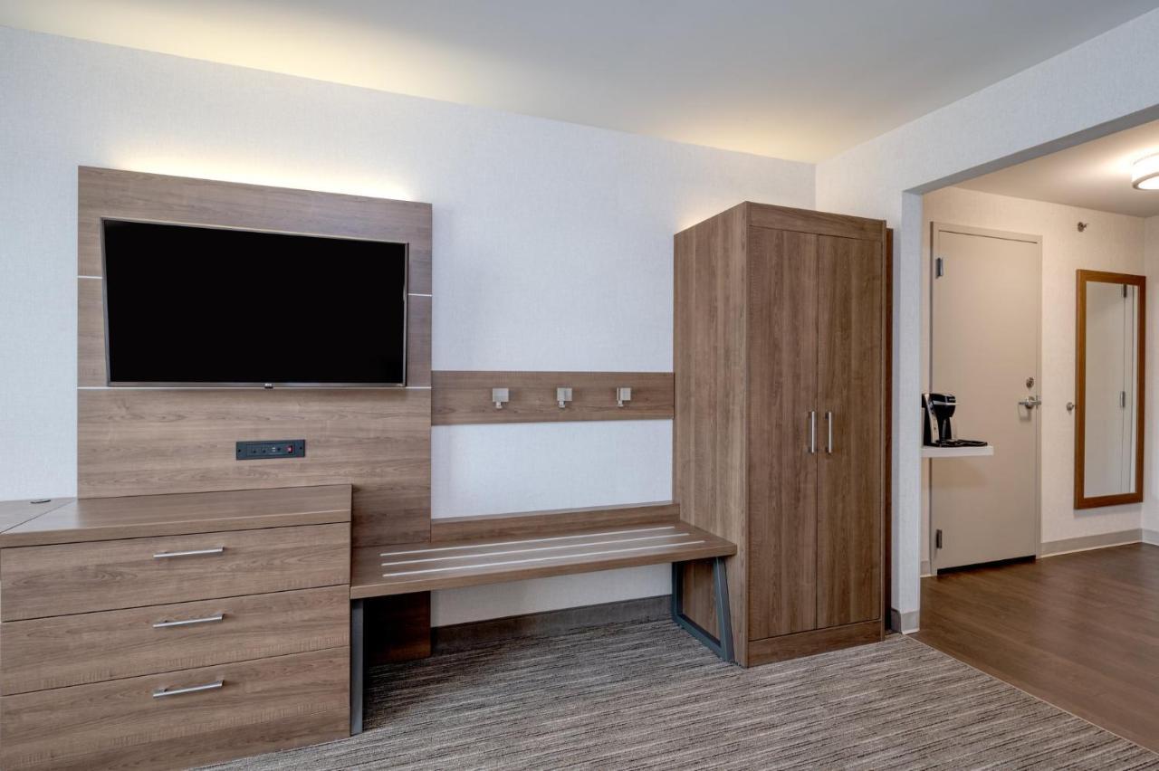 Holiday Inn Express Radcliff Fort Knox By Ihg Buitenkant foto