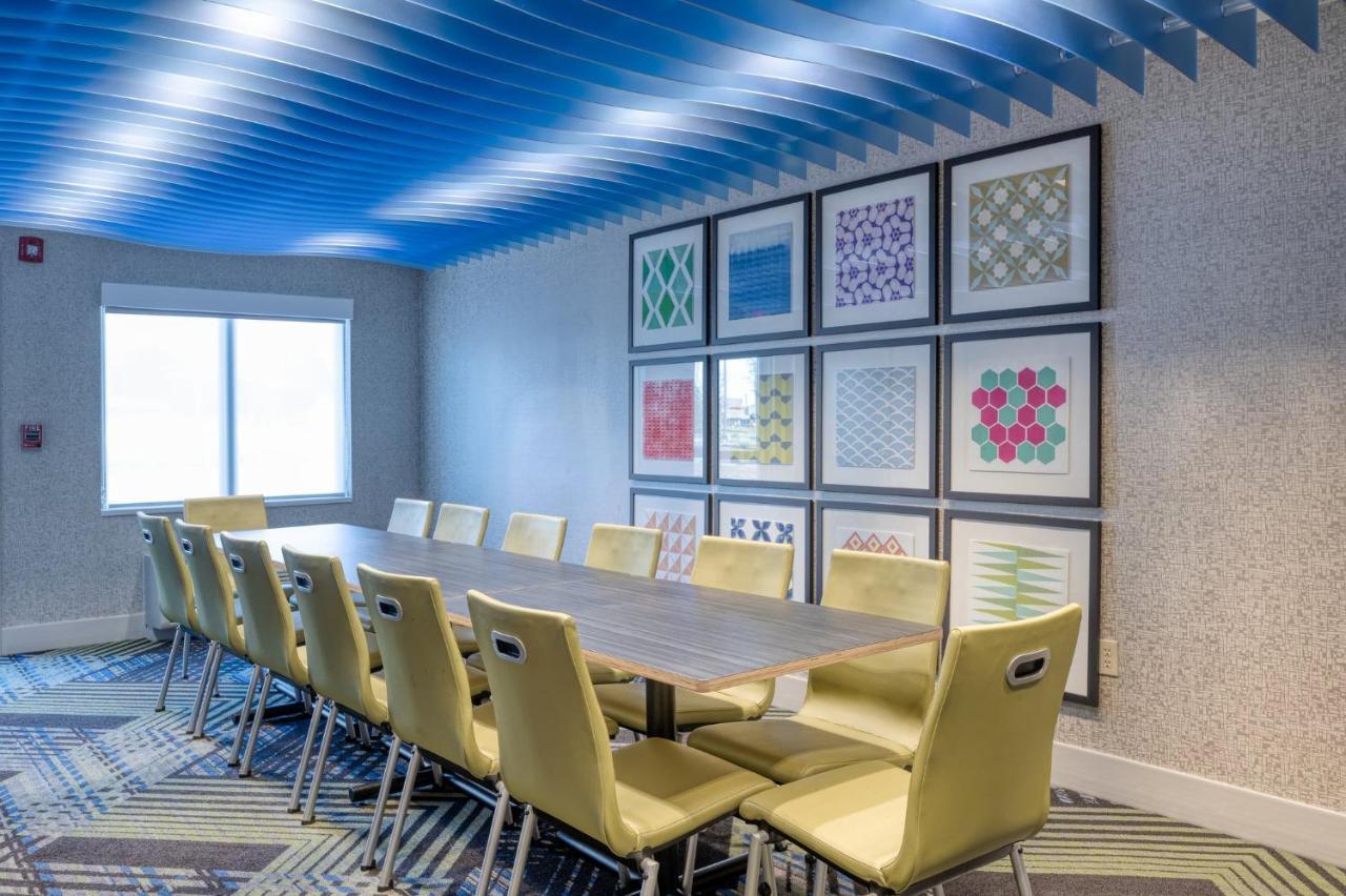 Holiday Inn Express Radcliff Fort Knox By Ihg Buitenkant foto