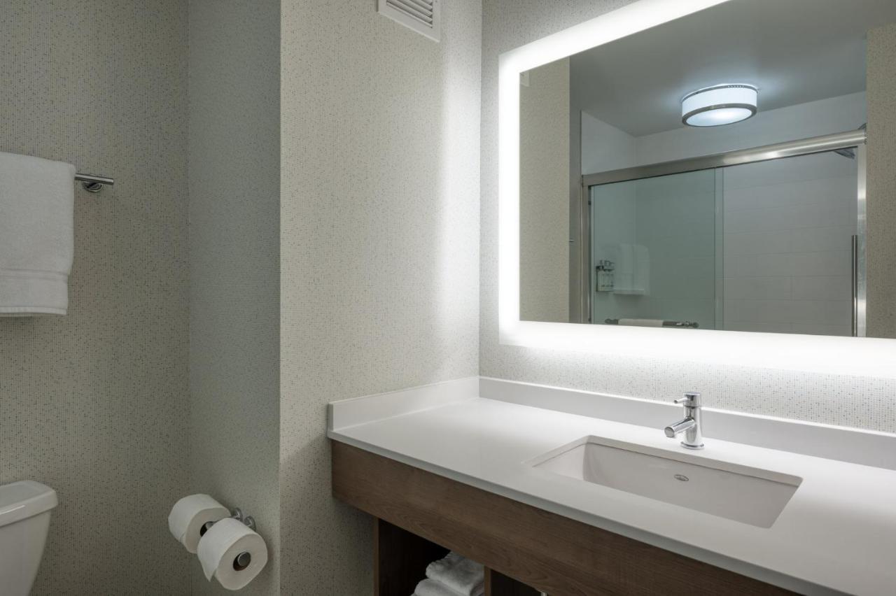 Holiday Inn Express Radcliff Fort Knox By Ihg Buitenkant foto