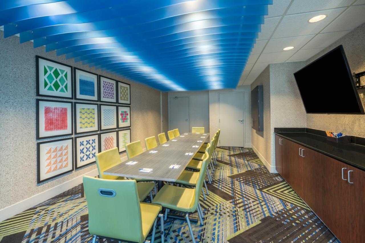 Holiday Inn Express Radcliff Fort Knox By Ihg Buitenkant foto